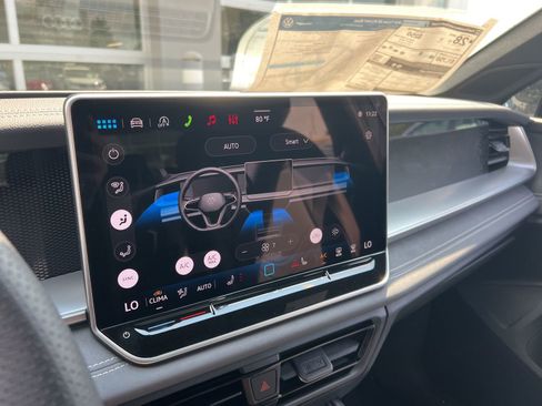 New 2026 Volkswagen Tiguan SE R-Line FWD image 13