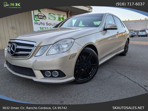 Used 2010 Mercedes-Benz E 350 4MATIC Sedan image 2