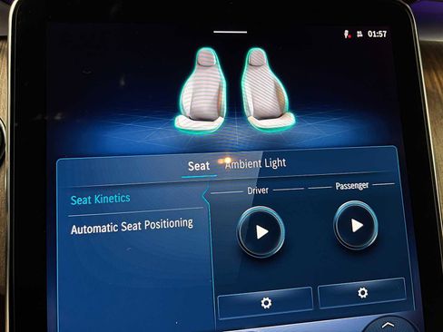 Certified 2025 Mercedes-Benz C 300 4MATIC Sedan image 33