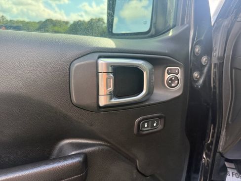Used 2020 Jeep Wrangler Unlimited Rubicon AWD/4WD image 19
