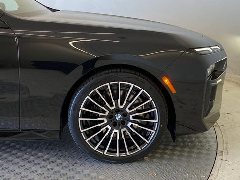 New 2026 BMW 740i xDrive image 10