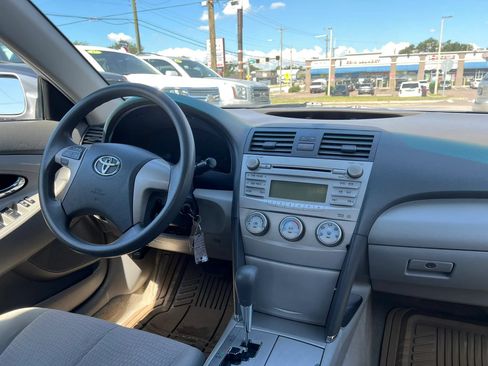 Used 2011 Toyota Camry LE w/ LE Extra-Value Pkg FWD image 13