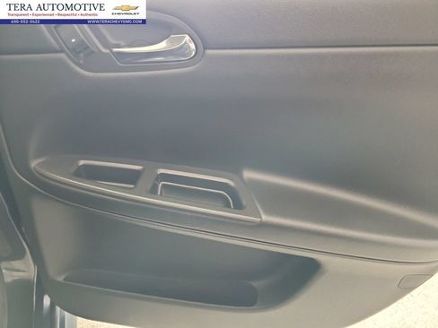 Used 2013 Chevrolet Impala LTZ FWD image 18