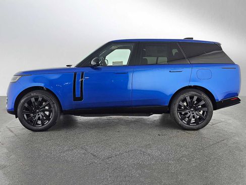 New 2026 Land Rover Range Rover SE image 2
