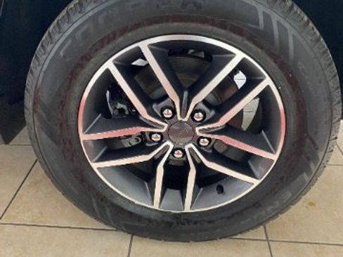 Used 2020 Jeep Grand Cherokee Laredo w/ Laredo X Package image 31