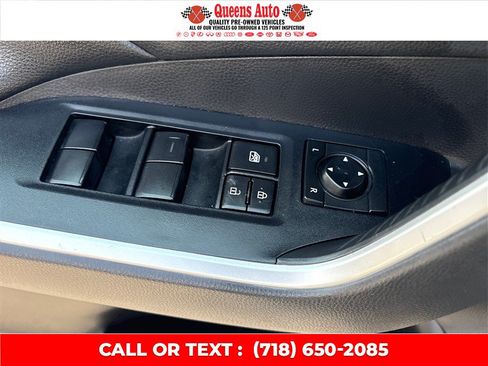 Used 2019 Toyota RAV4 LE w/ All Weather Liner Package AWD/4WD image 39