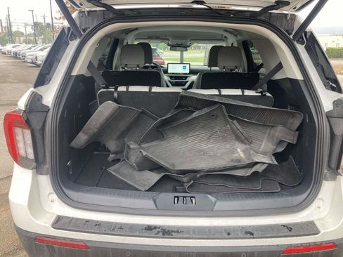 Used 2025 Ford Explorer Active w/ Active Comfort Package image 14