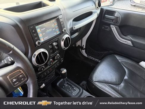 Used 2013 Jeep Wrangler Unlimited Sahara AWD/4WD image 20