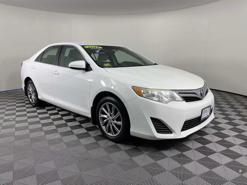 Used 2012 Toyota Camry LE FWD image 1