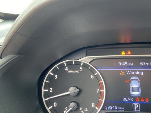 Used 2024 Nissan Altima 2.5 SV image 21