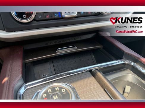 Used 2023 Ford Expedition Limited AWD/4WD image 22