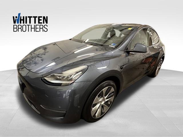 Used 2023 Tesla Model Y Long Range AWD/4WD image 1