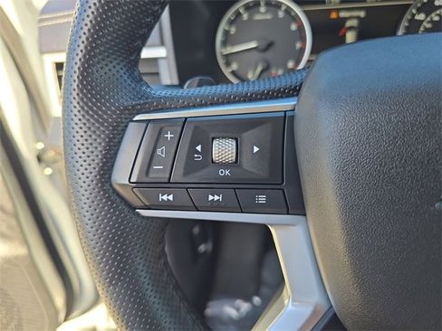 Used 2024 Mitsubishi Outlander SE Black Edition image 24