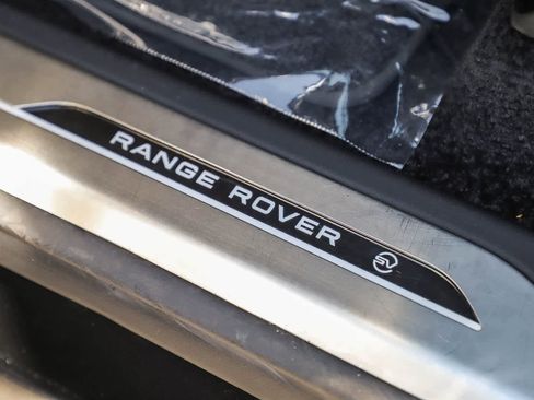 Used 2024 Land Rover Range Rover SV AWD/4WD image 26