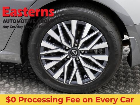 Used 2023 Nissan Altima 2.5 SV w/ SV Premium Package FWD image 34