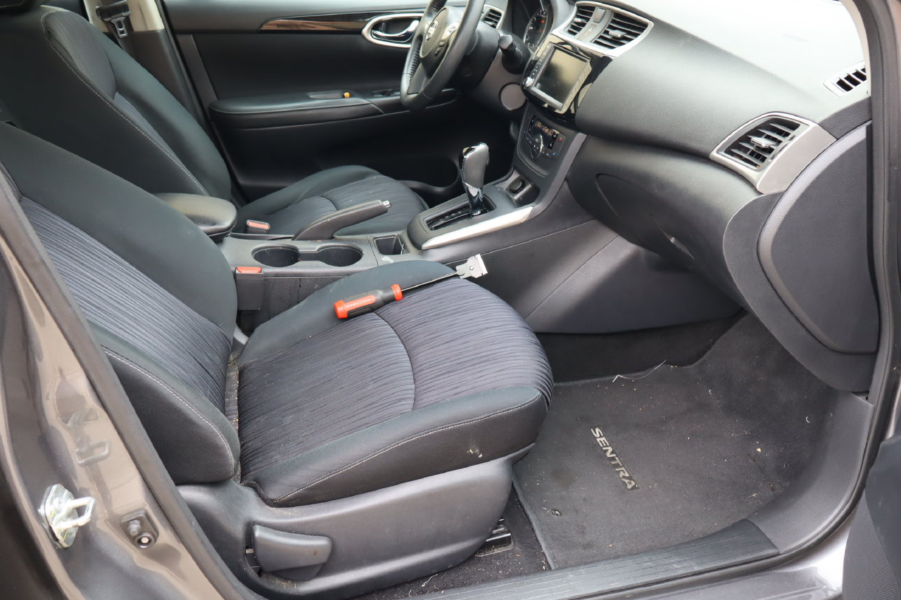 Used 2019 Nissan Sentra SV FWD image 16