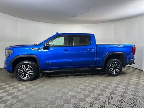 Used 2023 GMC Sierra 1500 AT4 w/ Technology Package image 6