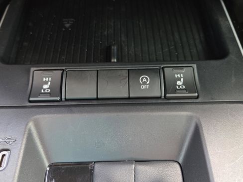 Certified 2026 Toyota Corolla Cross XLE w/ Convenience Package FWD image 27