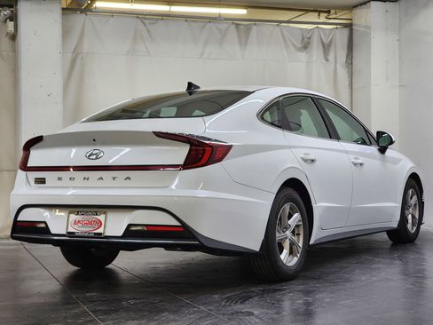 Used 2022 Hyundai Sonata SE FWD image 5