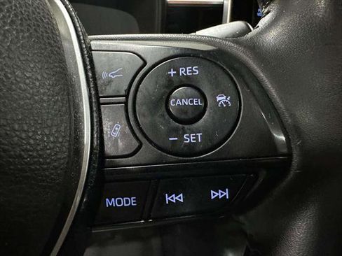Used 2020 Toyota Corolla SE w/ SE Premium Package FWD image 27
