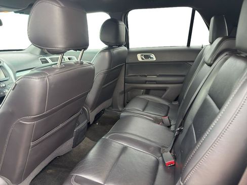 Used 2013 Ford Explorer XLT AWD/4WD image 12