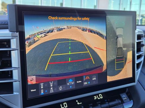 Used 2025 Toyota Tundra Platinum image 38