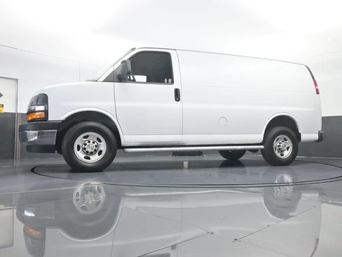 Used 2024 Chevrolet Express 2500 w/ Driver Convenience Package image 47
