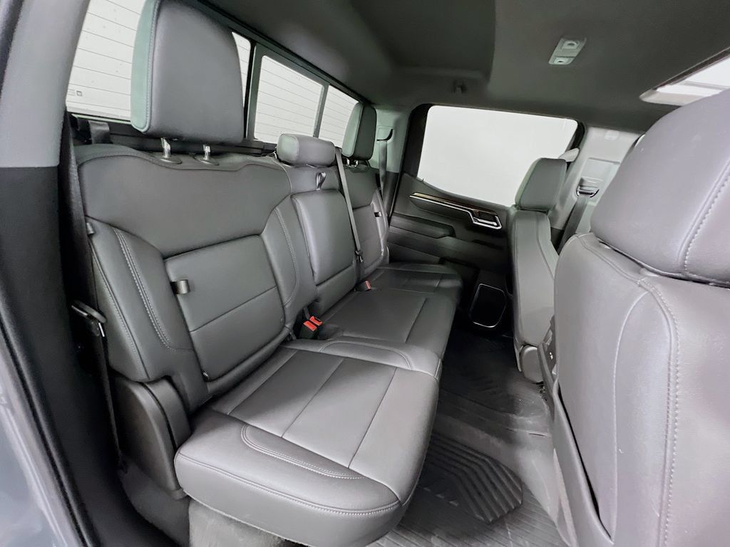 Certified 2025 Chevrolet Silverado 1500 RST w/ Convenience Package II AWD/4WD image 33