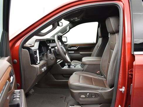 Used 2023 GMC Sierra 1500 Denali image 8
