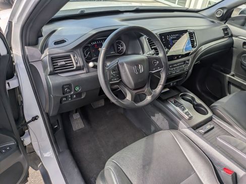Used 2023 Honda Passport EX-L image 17