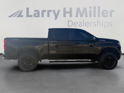 Used 2021 Chevrolet Silverado 1500 LT Trail Boss w/ LPO, Dark Essentials Package AWD/4WD image 6