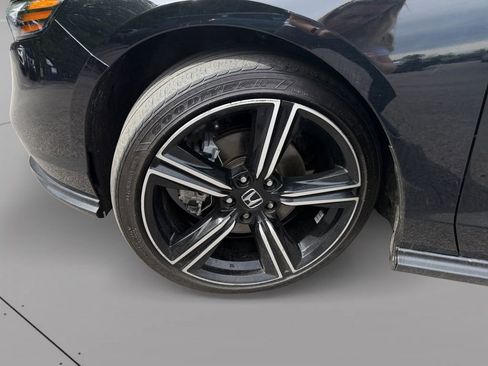 Used 2023 Honda Accord Sport image 9