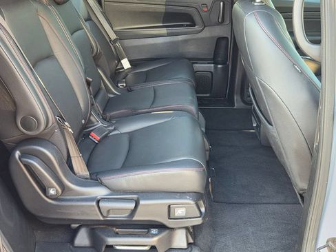 Used 2023 Honda Odyssey Sport image 17
