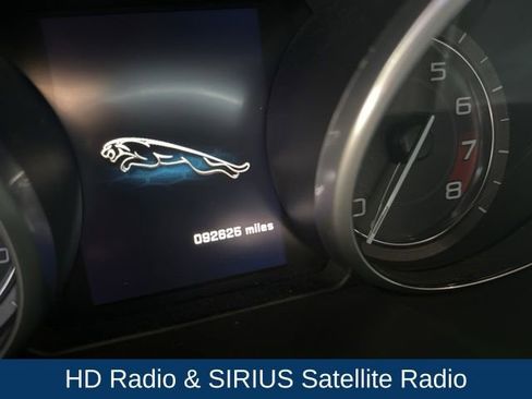 Used 2014 Jaguar F-TYPE Convertible image 9