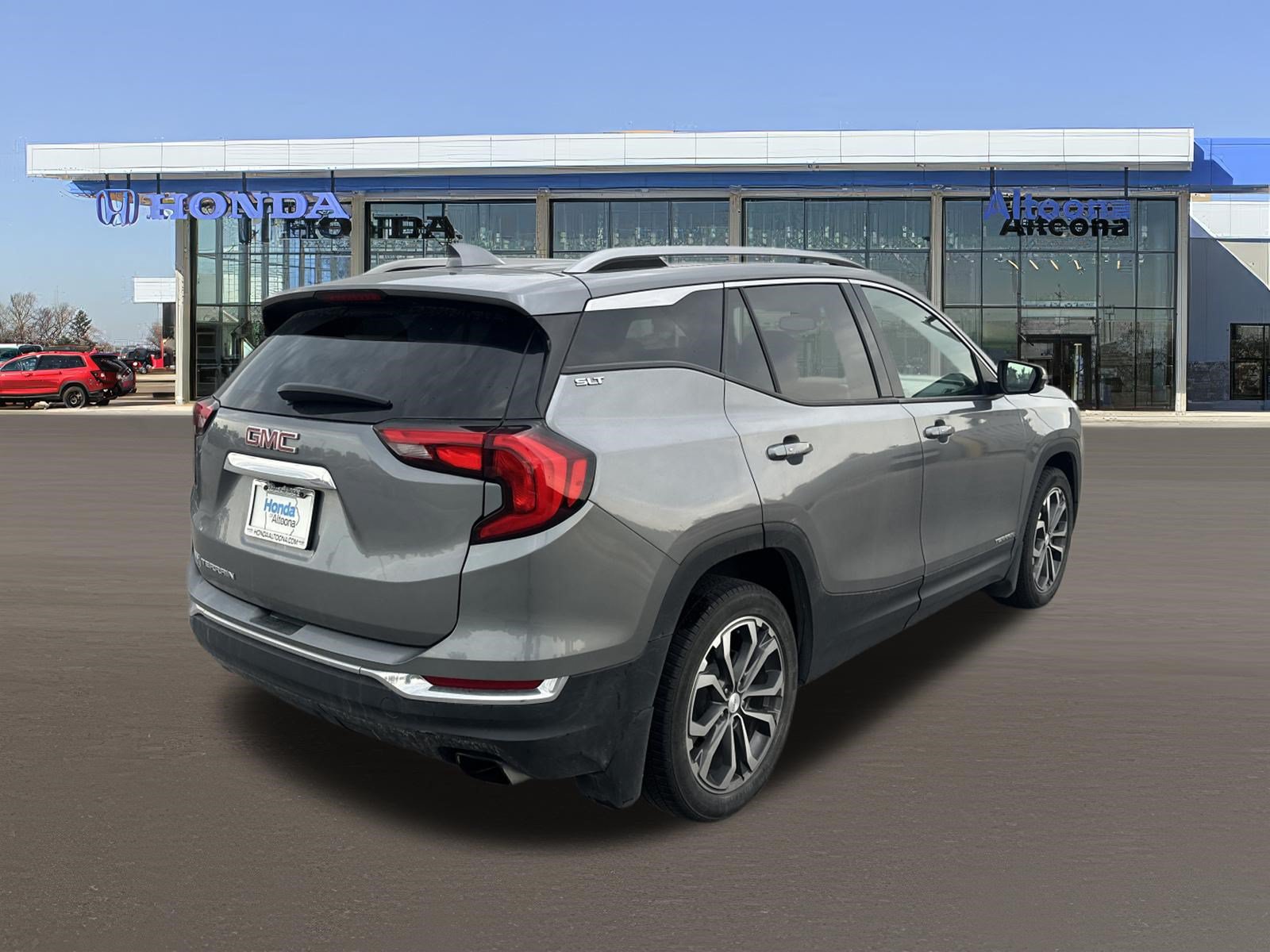 Used 2019 GMC Terrain SLT w/ Preferred Package FWD image 4