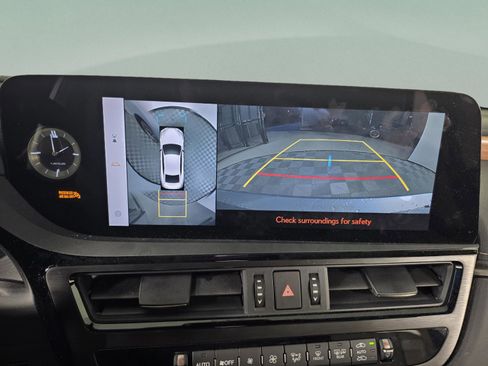 Used 2025 Lexus ES 300h w/ Technology Package image 18