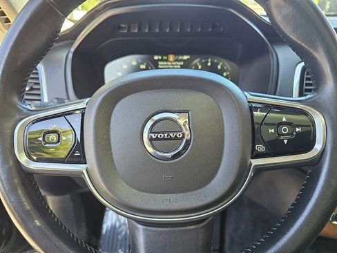 Used 2016 Volvo XC90 T6 Inscription w/ Vision Package image 11