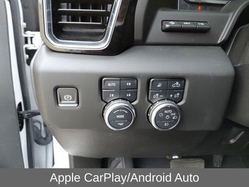 Used 2024 GMC Sierra 3500 Denali Ultimate AWD/4WD image 13