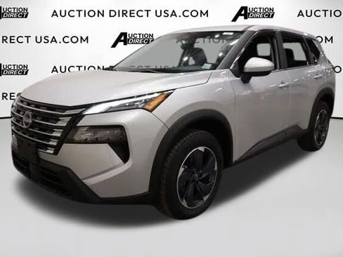 Used 2024 Nissan Rogue SV FWD image 1