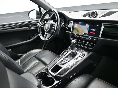 Used 2020 Porsche Macan AWD/4WD image 15
