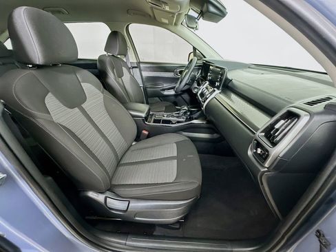 Certified 2023 Kia Sorento LX AWD/4WD image 6