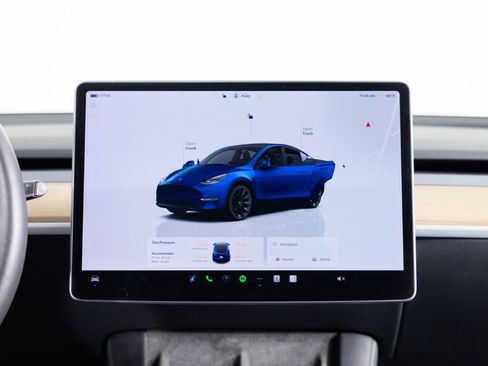 Used 2024 Tesla Model Y Long Range image 34