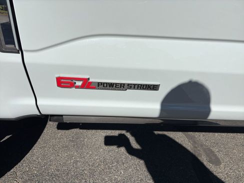 New 2025 Ford F350 Platinum w/ Platinum Plus Package image 10