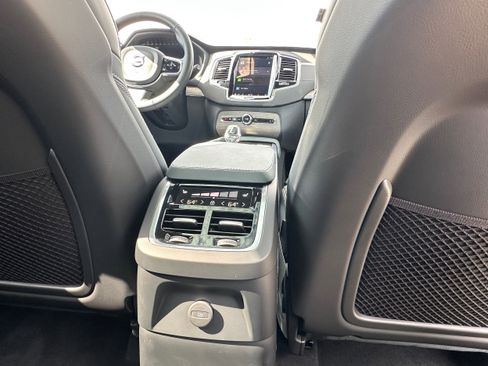 Certified 2024 Volvo XC90 T8 Ultimate image 15