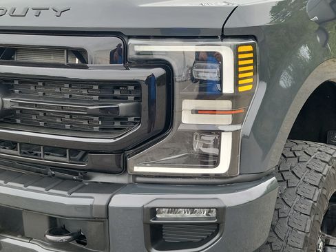 Used 2021 Ford F350 Lariat AWD/4WD image 9