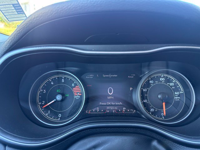 Used 2023 Jeep Cherokee Altitude Lux AWD/4WD image 20