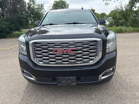 Used 2019 GMC Yukon XL Denali AWD/4WD image 9