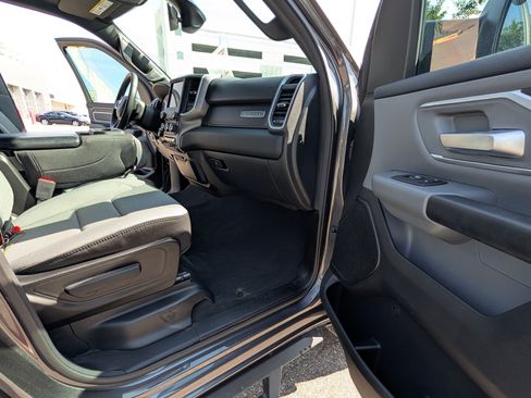 Used 2021 RAM 1500 Big Horn AWD/4WD image 32