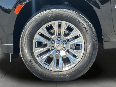 Used 2024 GMC Yukon XL Denali AWD/4WD image 27