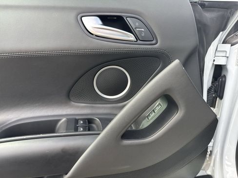 Used 2012 Audi R8 V8 AWD/4WD image 13